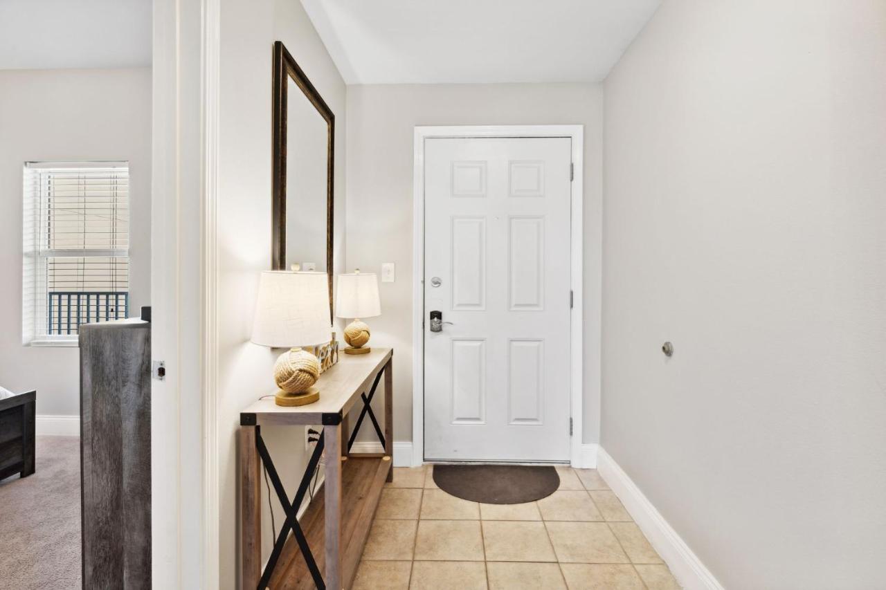 Ocean View 10Th Floor Condo At The Laketown Wharf 1004 Panama City Beach Exterior photo