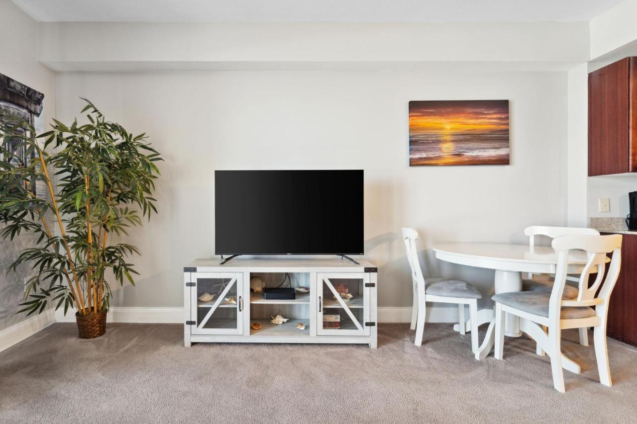 Ocean View 10Th Floor Condo At The Laketown Wharf 1004 Panama City Beach Exterior photo