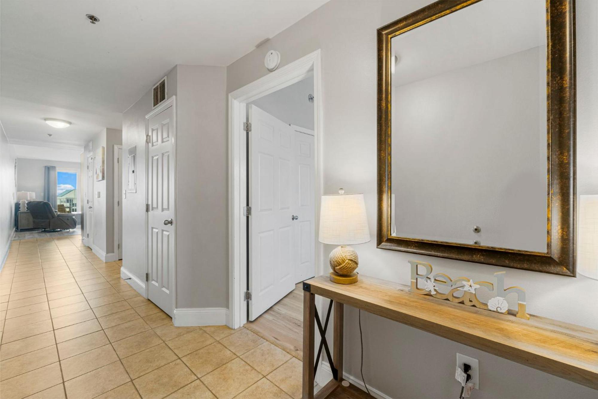 Ocean View 10Th Floor Condo At The Laketown Wharf 1004 Panama City Beach Exterior photo